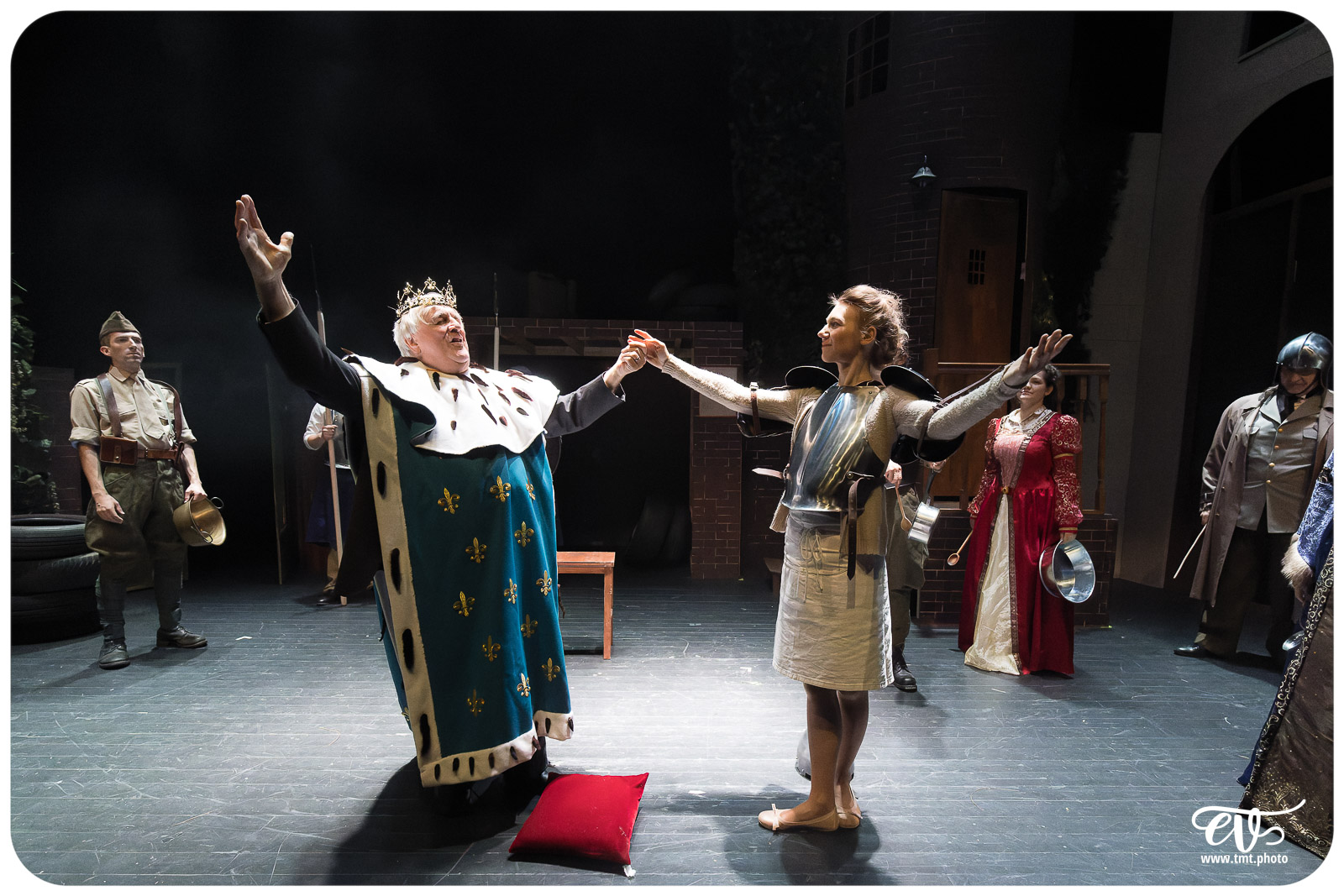 LES VISIONS DE SIMONE MACHARD (CIE LA CLAQUE)